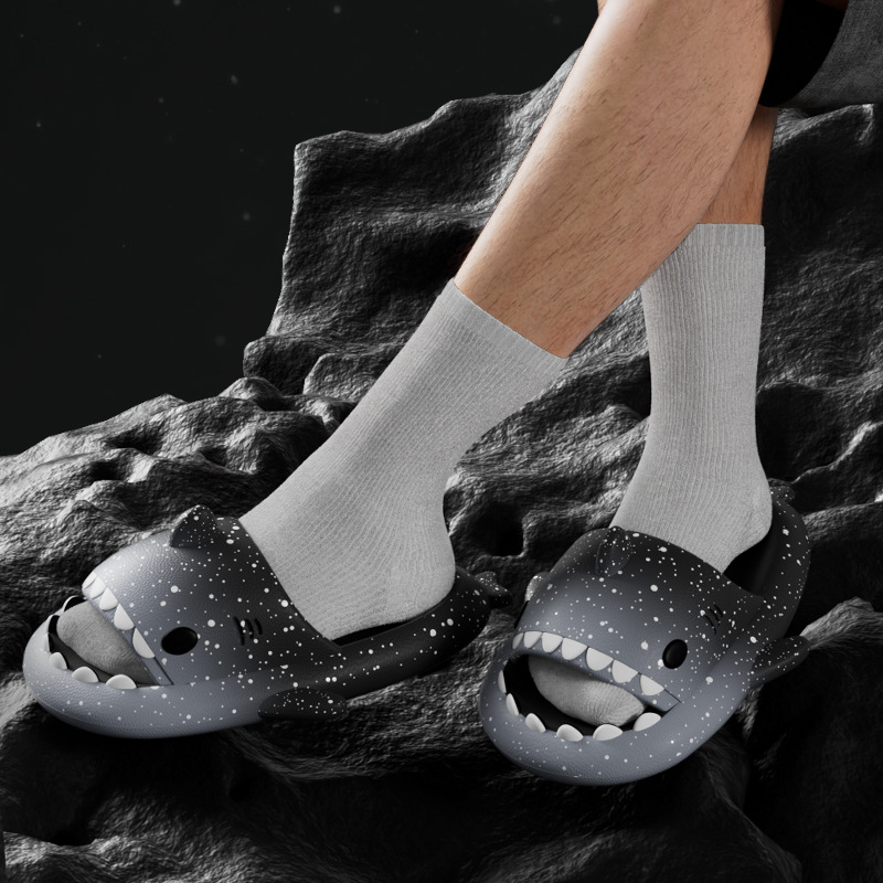 Nette Cartoon Shark Hausschuhe – Men'S Shoes To Women'S Size Bewertung und Preis